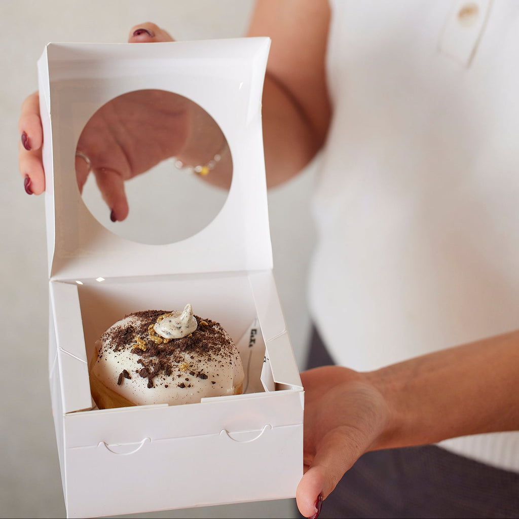 סופגניית הרשי ועוגיות אוראו