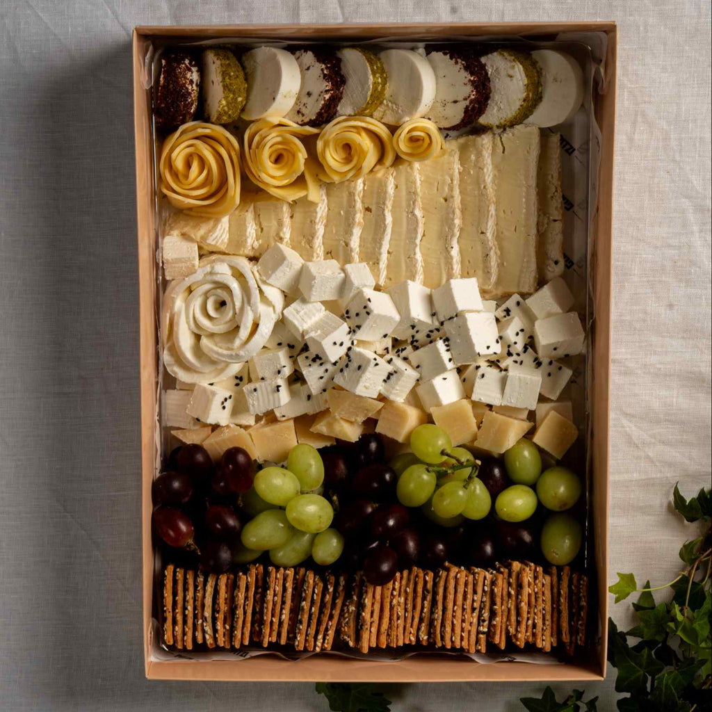 מגש גבינות גדול