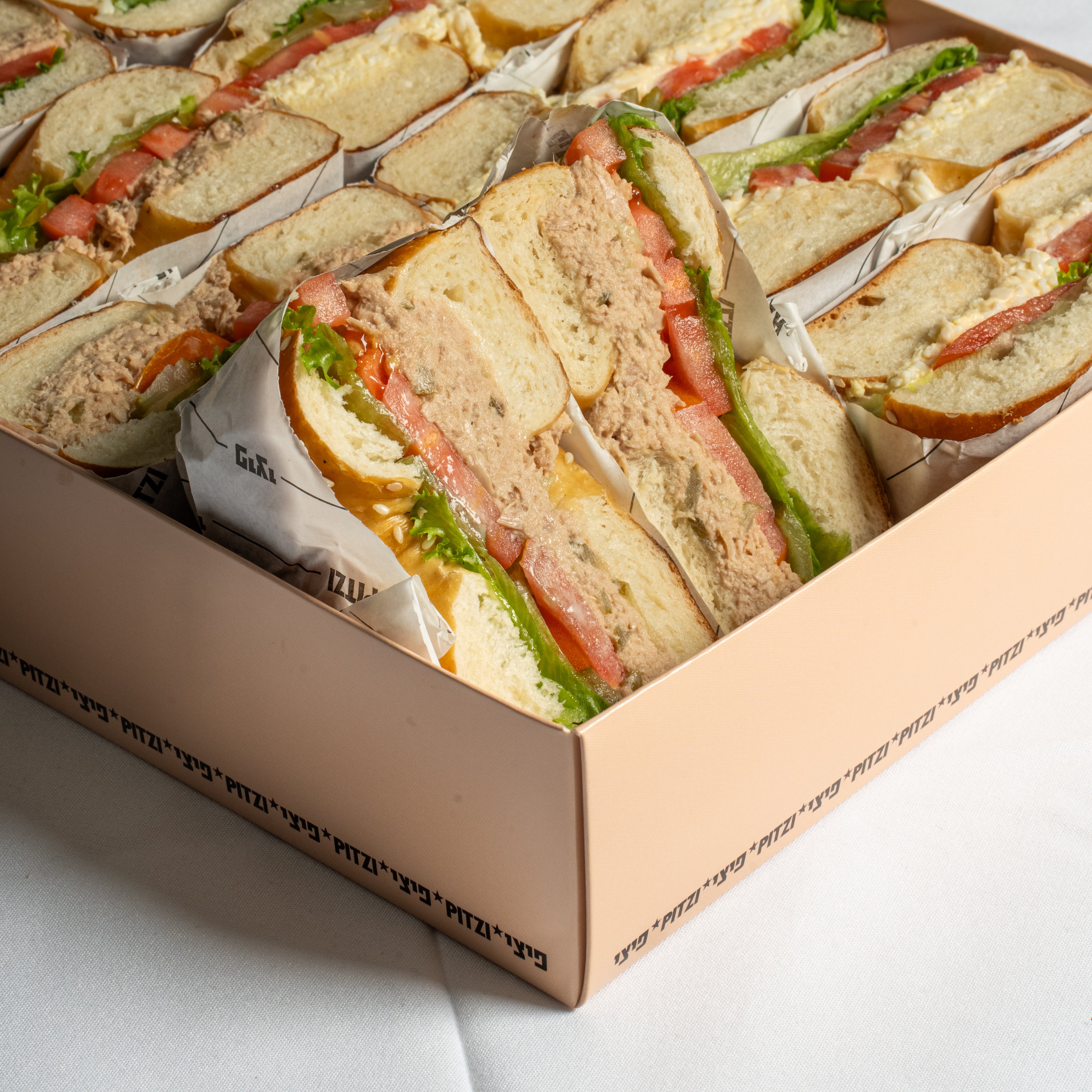 מגש בייגלס סלט ביצים/סלט טונה