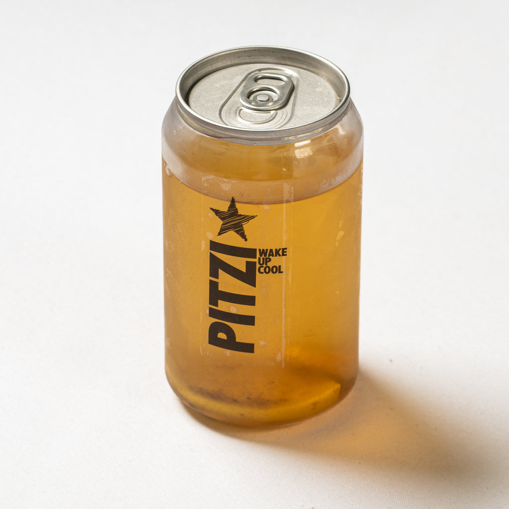 משקה קר בפחית