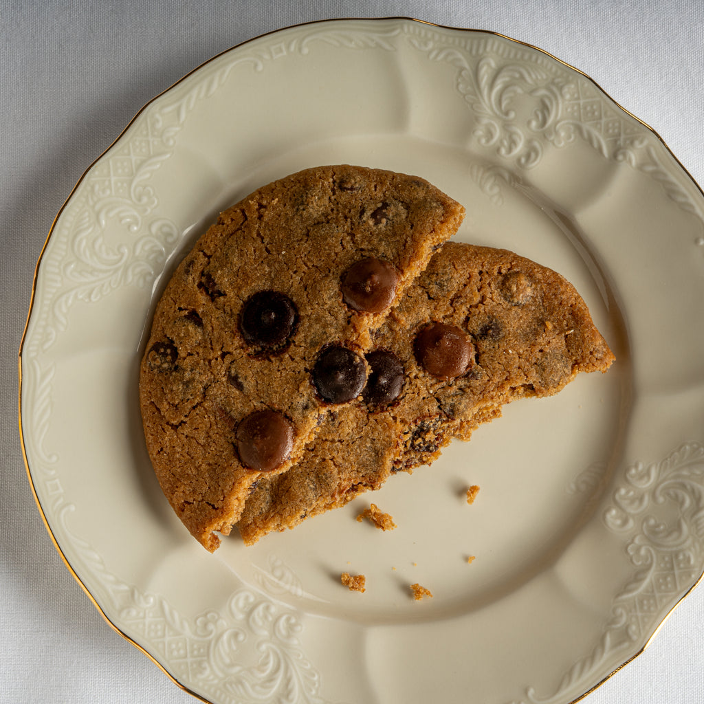 עוגיית שוקולד צ'יפס גדולה