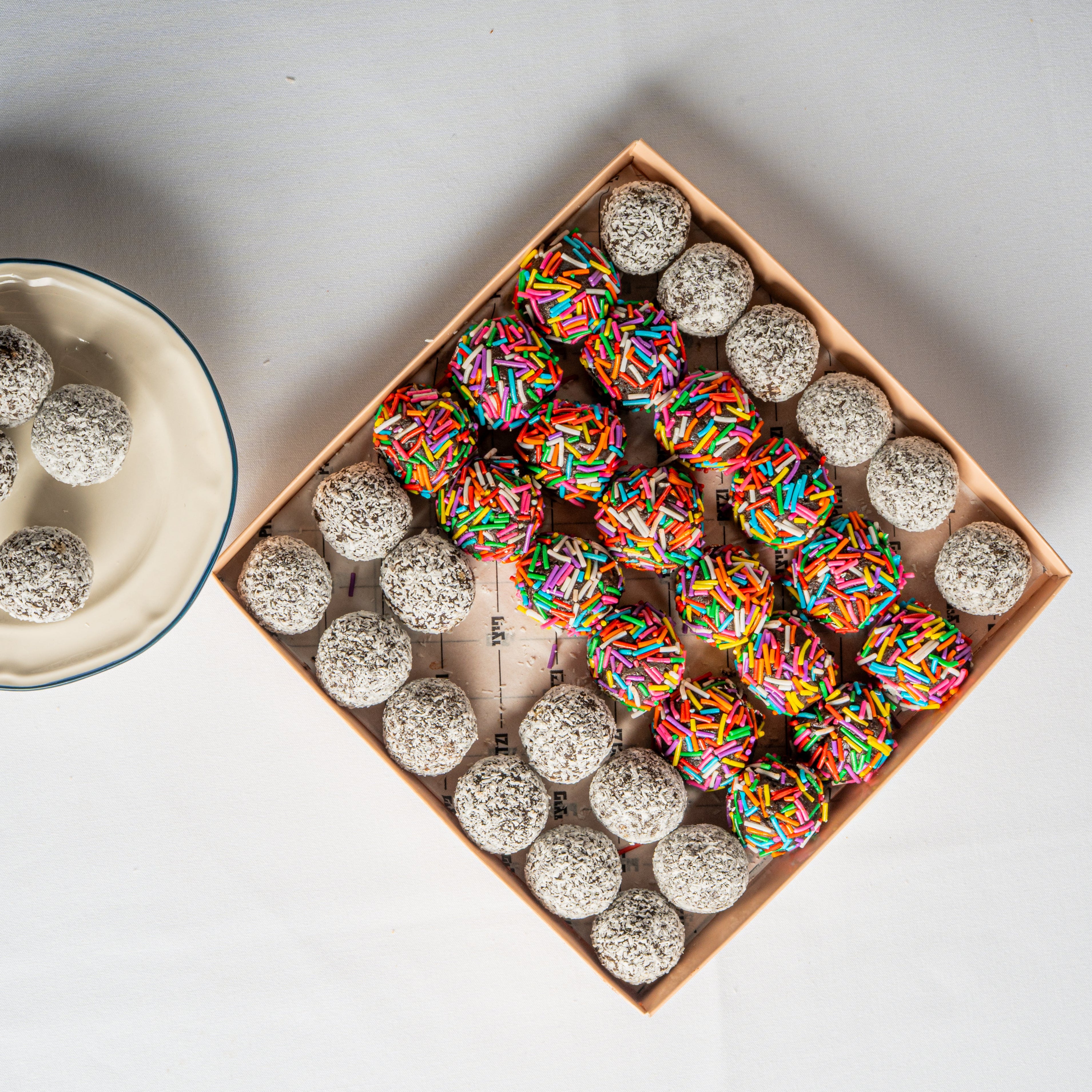 מגש כדורי שוקולד