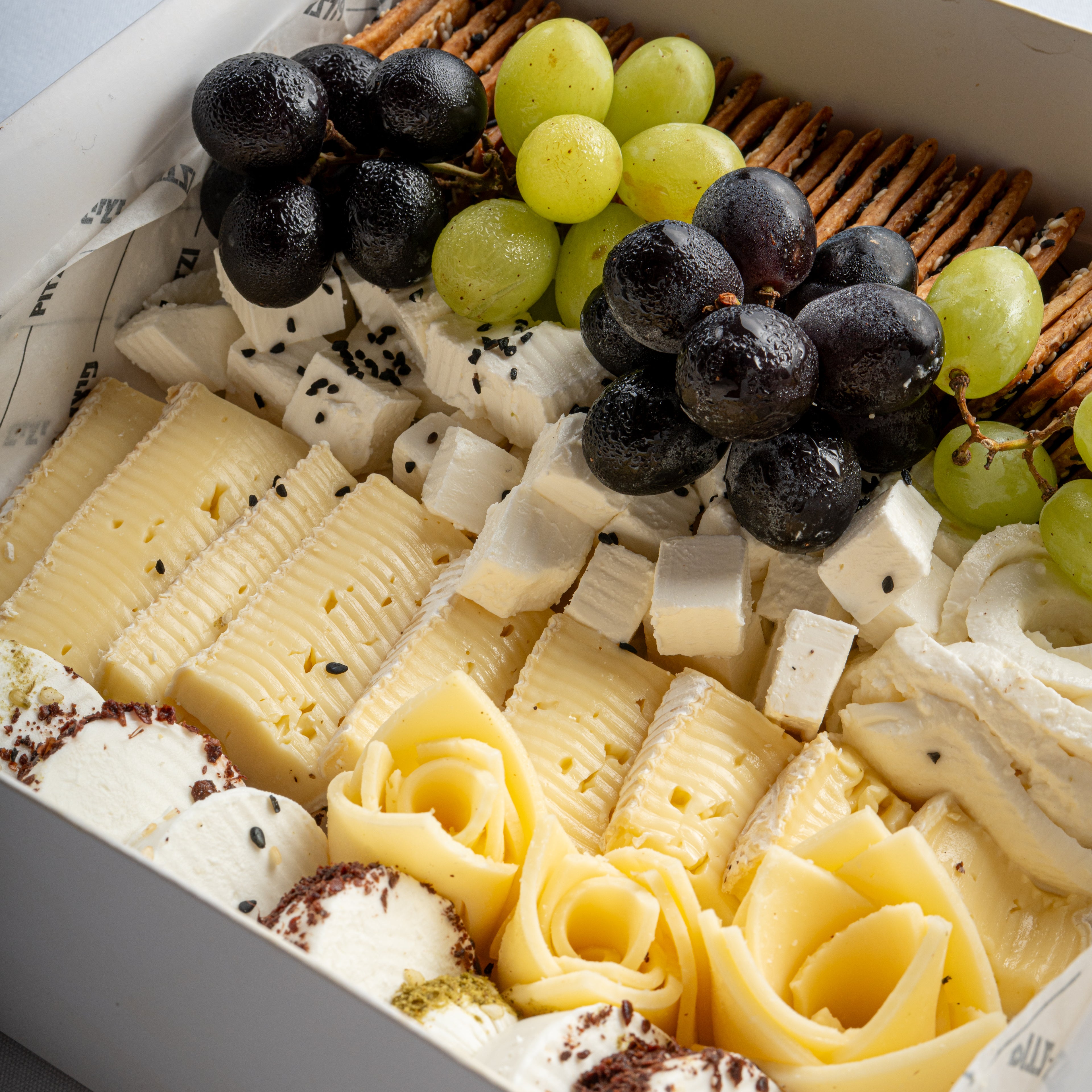 מגש גבינות קטן