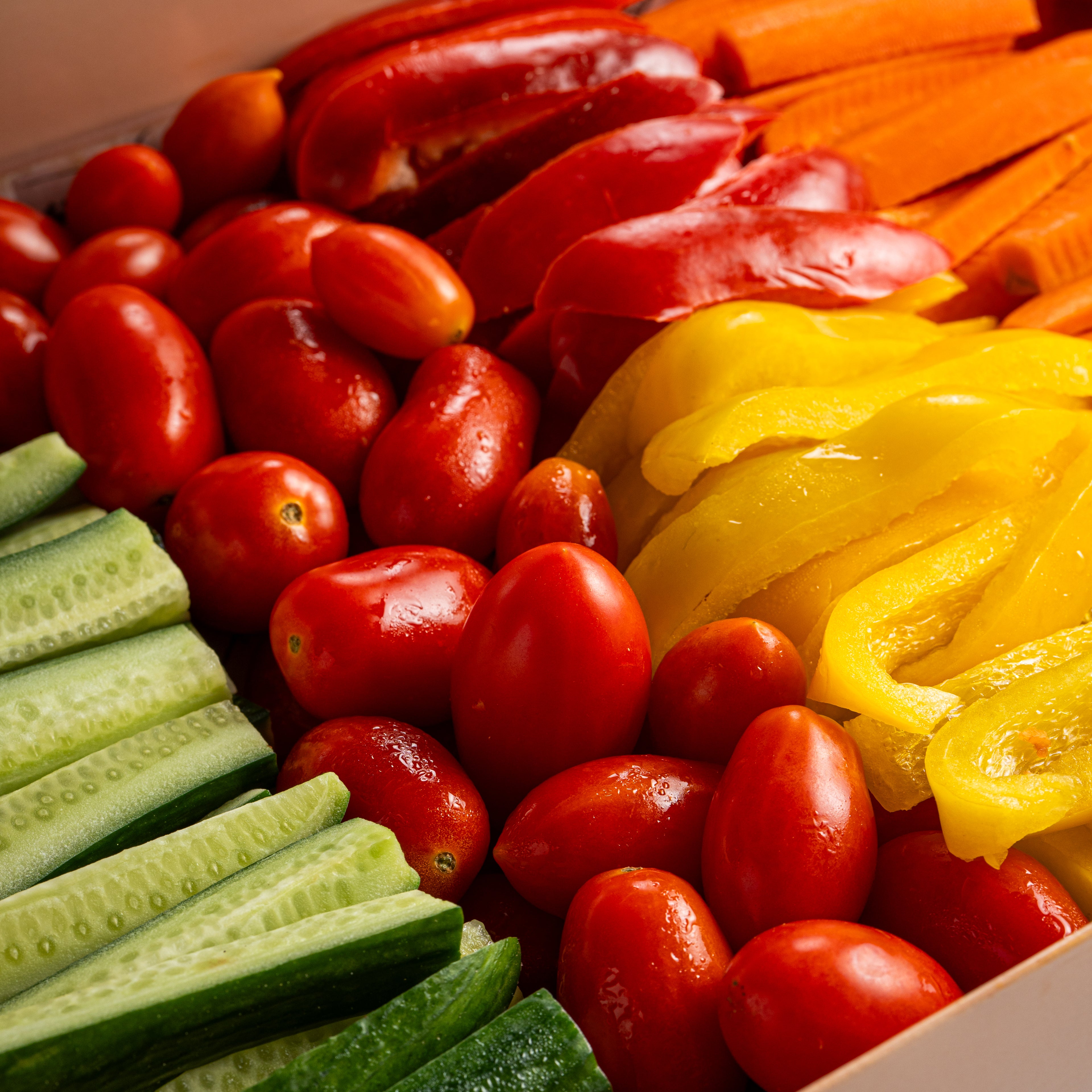 מגש ירקות טריים