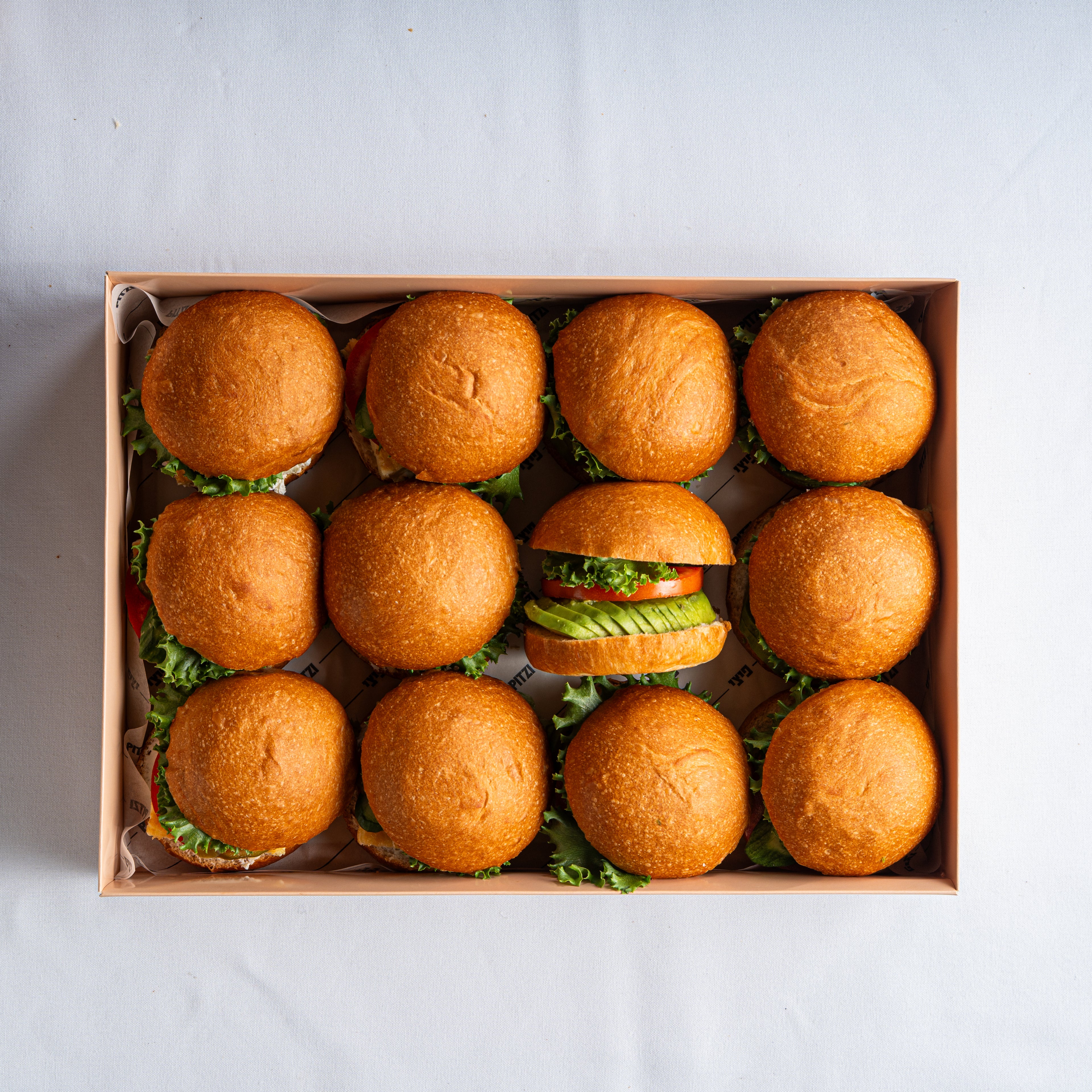 מגש ביס אבוקדו