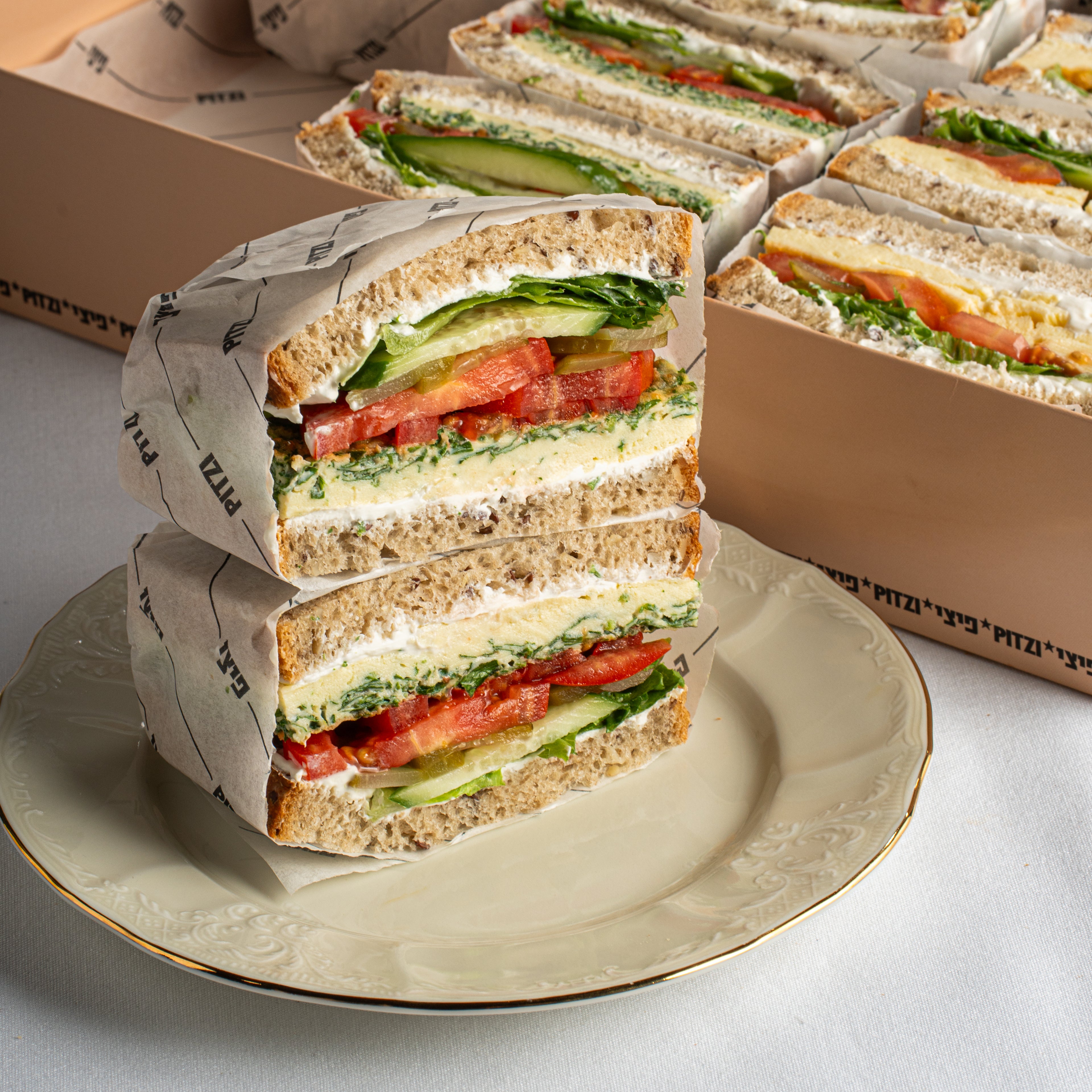 מגש קסטן דגנים חביתת ירק