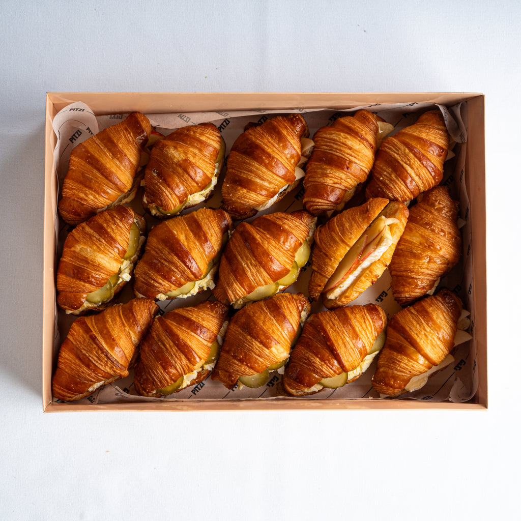 מגש מיני קרואסון קממבר תפוח