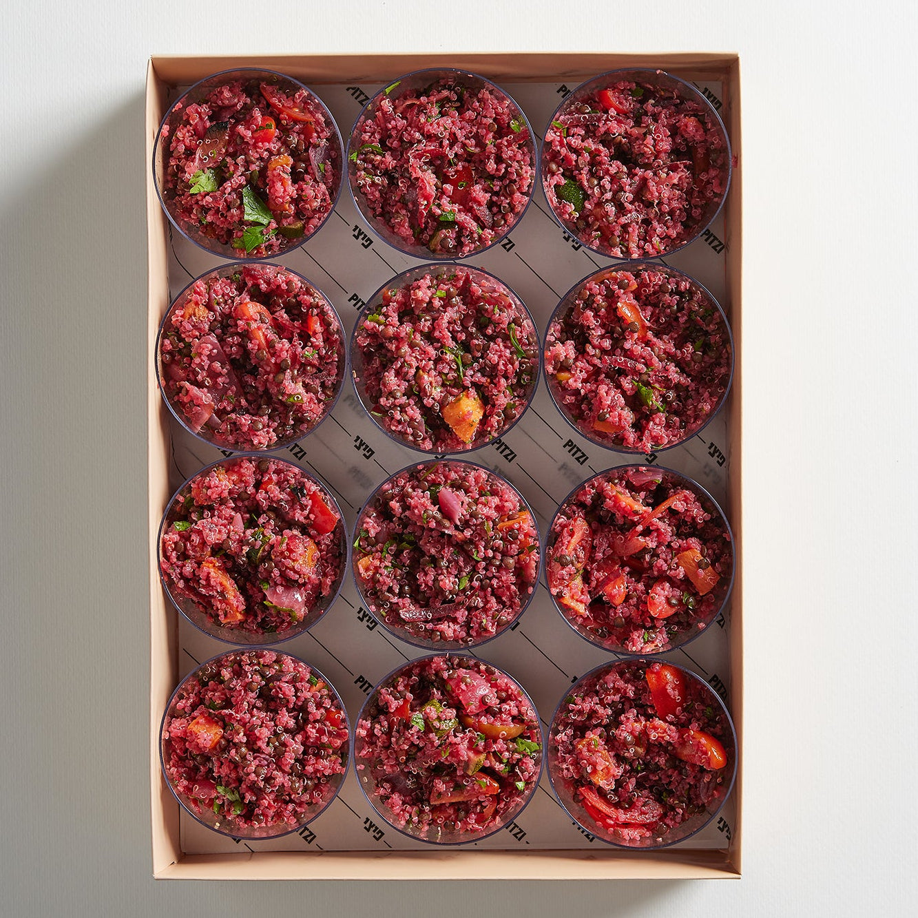 מגש כוסות סלט קינואה