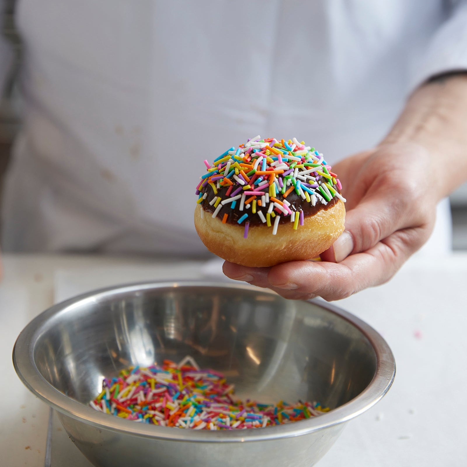 מארז 9 סופגניות תות/שוקולד