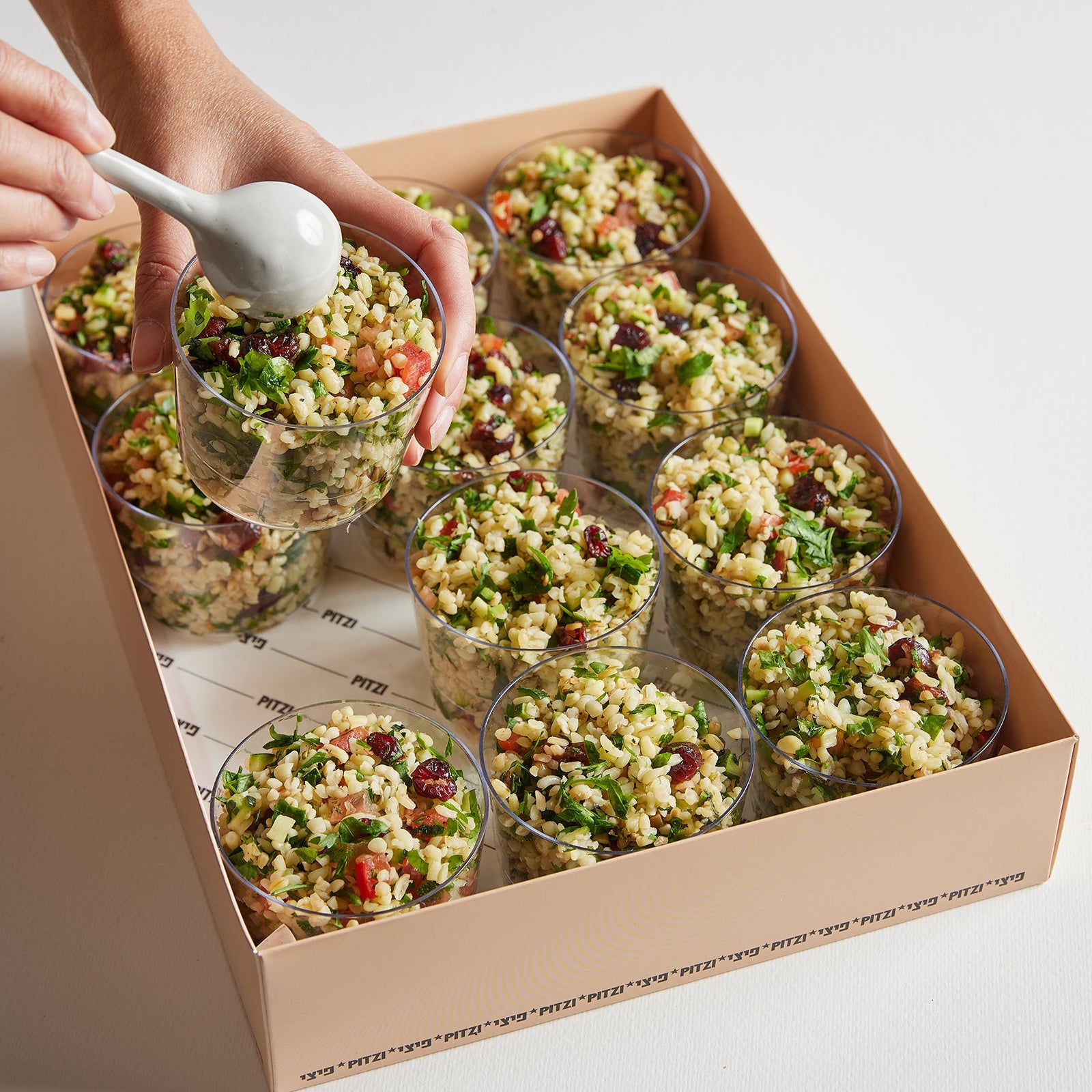 מגש כוסות סלט טאבולה